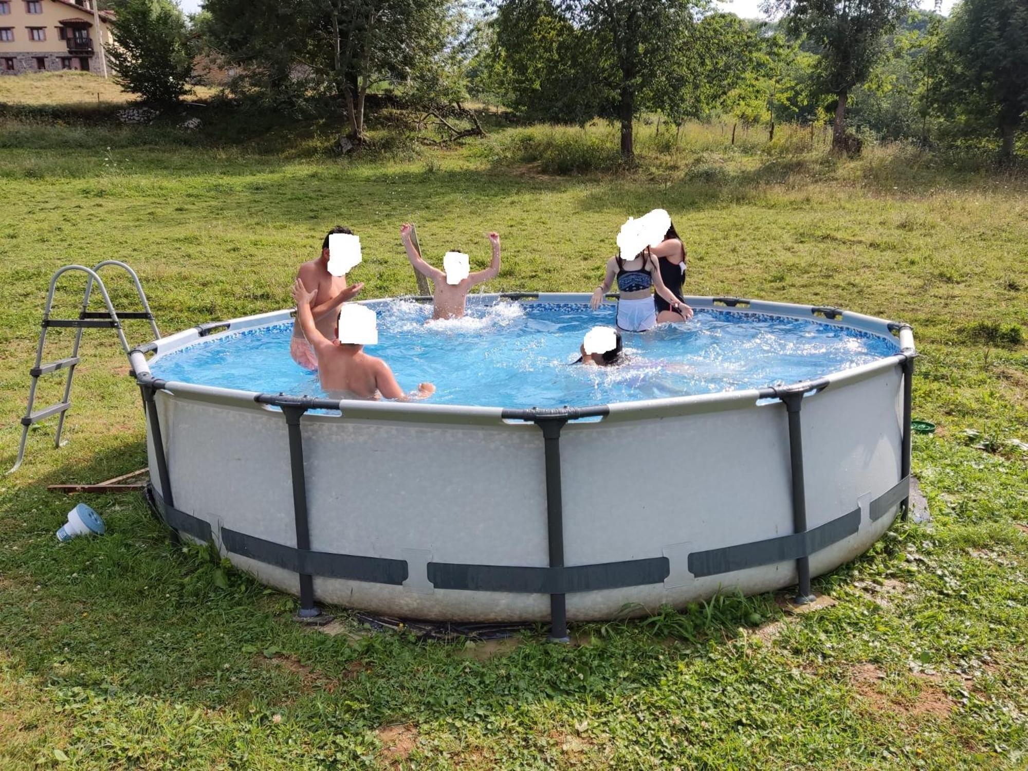 El Conventu Del Asturcon Casa de hóspedes Lago  Exterior foto